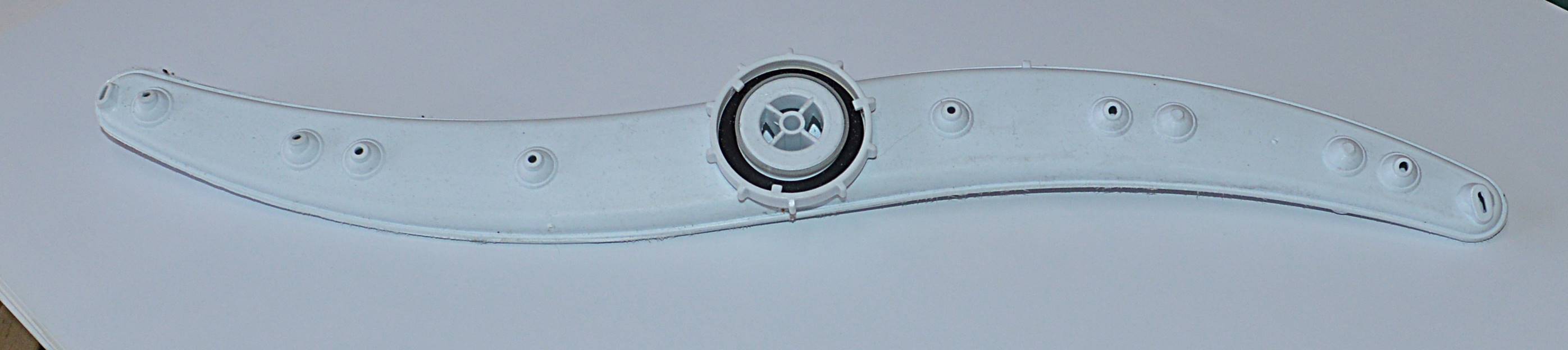 023695